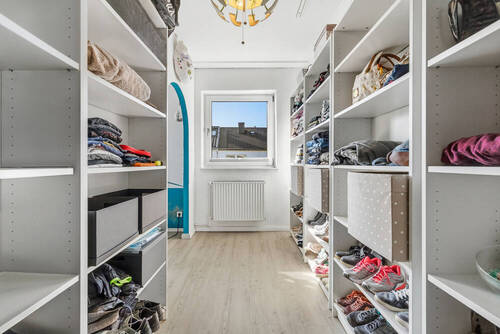 Ankleide Elternschlafzimmer 1. OG - 