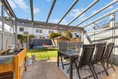 Überdachte Terrasse - 5 Zimmer Reihenmittelhaus in Norderstedt