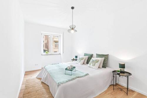 Schlafzimmer 1 - Etagenwohnung mit 62,00 m&sup2; in Stuttgart-Süd zum Kaufen