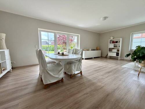 Wohn- und Esszimmer Erdgeschoss - Einfamilienhaus mit 154,00 m&sup2; in Marne zum Kaufen