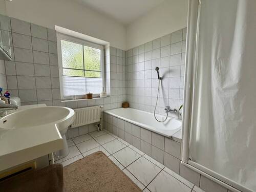 Badezimmer Erdgeschoss - 