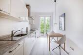 Küche mit Zugang zu weiterem Balkon - 