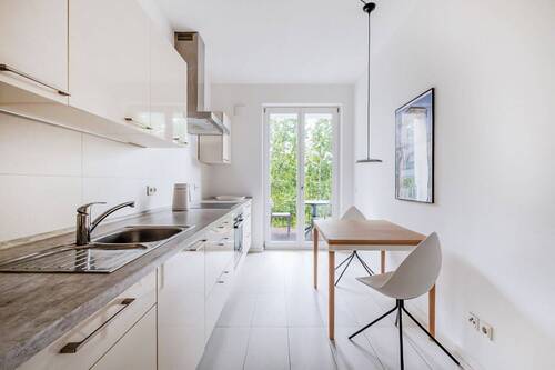 Küche mit Zugang zu weiterem Balkon - 