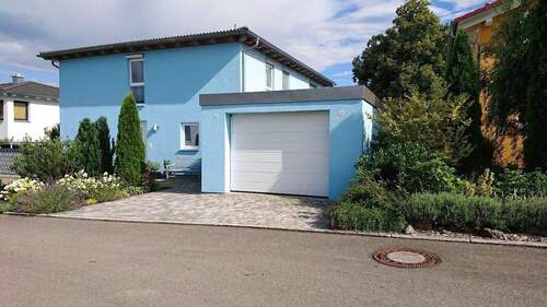 Bild 1 - Wohnhaus mit ELW in traumhafter Lage von Hechingen mit Blick auf die Burg Hohenzollern