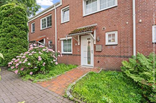 Bild 3 - 5 Zimmer Reihenmittelhaus in Bremen