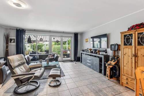 Wohnen - 4 Zimmer Reihenendhaus zum Kaufen in Langenfeld