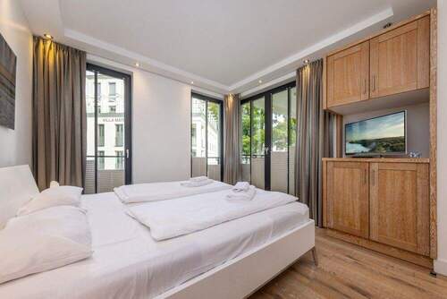 Schlafen 2 mit Balkonzugang und eigenem Bad - 