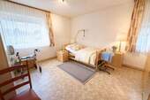 Schlafzimmer EG - Vorderhaus - 