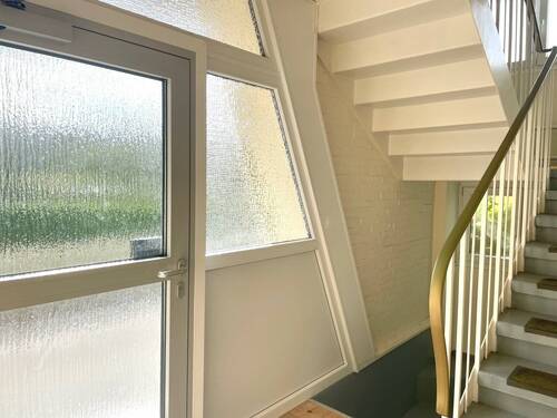 Treppenhaus - 8 Zimmer Mehrfamilienhaus, Wohnhaus in Rheinberg