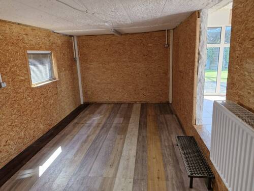 Garage - 