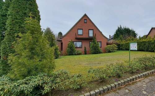 Straßenansicht - Einfamilienhaus mit 150,00 m&sup2; in Buxtehude zum Kaufen