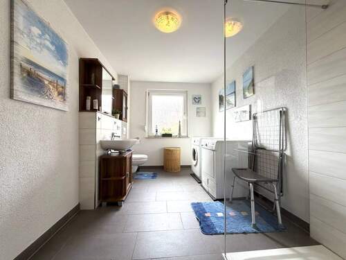 Badezimmer Erdgeschoss - 