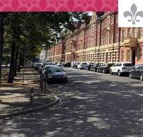 AM BASSINPLATZ MEHRFAMILIENHAUS MIT POTENZIAL DENKMAL IM ZENTRUM POTSDAMS