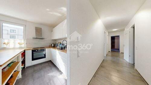 Wohnküche und Flur mit seperat begehbaren Zimmern - Etagenwohnung mit 93,00 m&sup2; in Schönefeld zum Kaufen