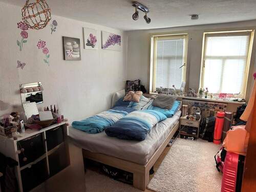 Zimmer - Wohnung 1. OG - 