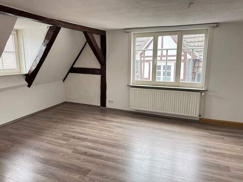 Zimmer - Wohnung DG - Mehrfamilienhaus, Wohnhaus mit 326,00 m² in Kaufungen zum Kaufen