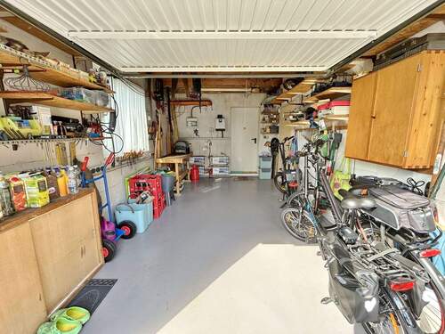 Garage - 