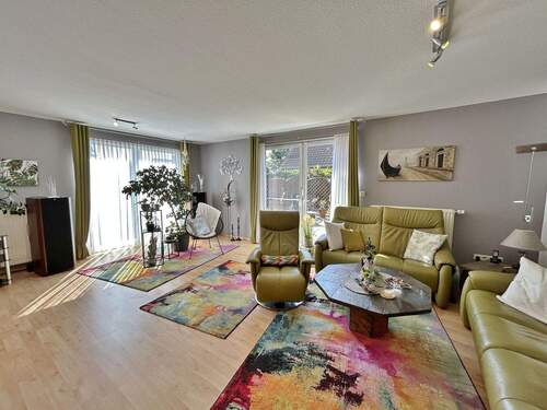 Wohnzimmer - Etagenwohnung mit 121,00 m² in Stuhr zum Kaufen