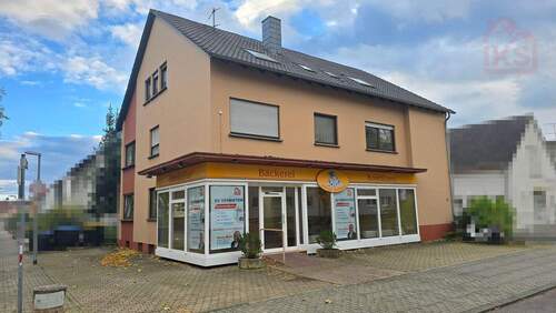 Ladenfront mit Immobilie VP - Vielseitige Gewerbefläche in Dillingen - sichtbarer Standort mit Charakter und Raum für Ideen