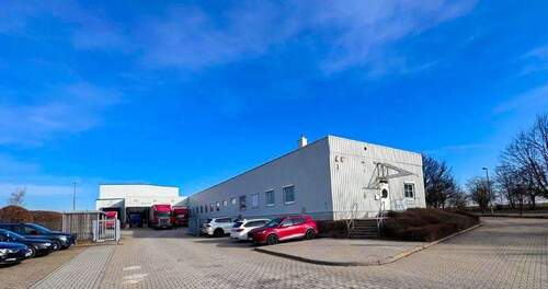 Hallenansicht - Logistikhalle mit Verwaltungstrakt im Gewerbegebiet Freiberg-Ost!