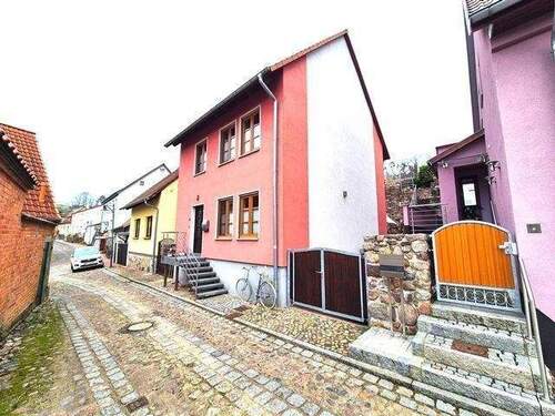 Straßenansicht - 6 Zimmer Einfamilienhaus in Burg Stargard