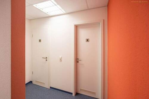 Vorraum WC-Anlagen - aktuell - 