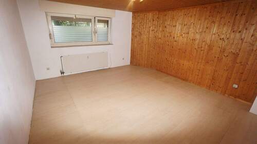 Wohnraum im Souterrain - 