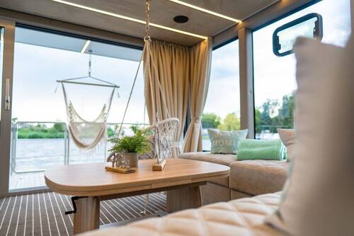 Wohnbereich - Luxuriös & extravagant: Schwimmende 14 m Häuser zum Wohnen!