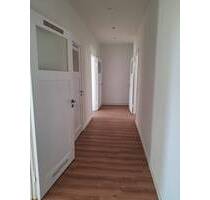 Frisch renoviert... 2 ZKDB in der Wittekindstr.10 in Geestemünde zu vermieten mit Balkon - Bremerhaven