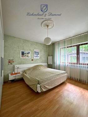 Schlafzimmer EG - 