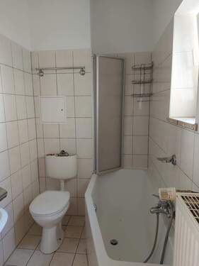 Bad - 3 Zimmer Etagenwohnung zur Miete in Gera