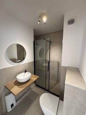 Bad - 3 Zimmer Etagenwohnung zum Kaufen in Kiel