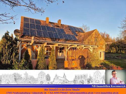 Rufen Sie uns an! - Wohnhaus mit großem Potenzial in Neubrandenburg