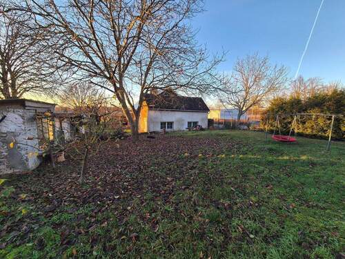 Seitenansicht - Einfamilienhaus mit 98,00 m&sup2; in Neubrandenburg zum Kaufen