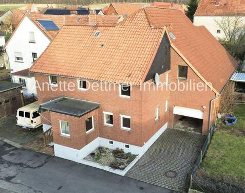 1 Außenansicht - Dein Einfamilienhaus in Eime OT Deinsen mit Scheune und anliegenden Grundstück auf 2 Etagen