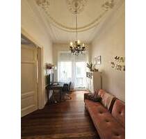 Stilvolle Altbauwohnung mit Stuck und Balkon in zentraler, ruhiger Lage von Trier