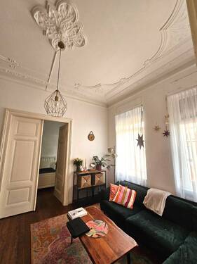 Wohnzimmer - 3 Zimmer Etagenwohnung zum Kaufen in Trier