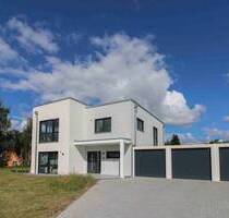 *Bauhausstil Baujahr 2024* Gehobenes Ambiente und perfekte Energieeffizienz! - Burkau