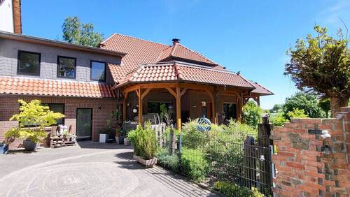 Wohnhaus - Mehrfamilienhaus, Wohnhaus mit 315,00 m² in Stemwede zum Kaufen