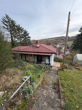 Hausansicht - 4 Zimmer Bungalow zur Miete in Waltershausen