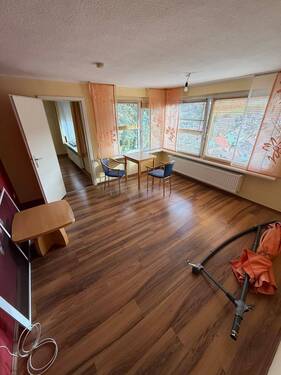 Ess- und Wohnzimmer - 