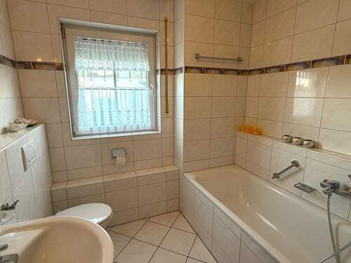 Wannen-/ Duschbad OG - 