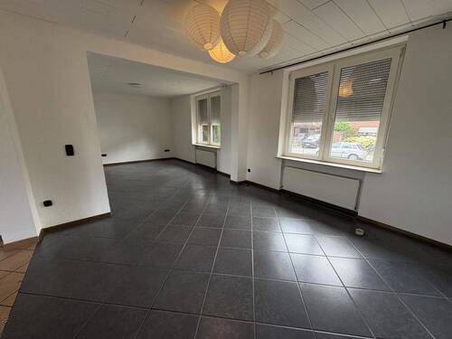 Wohn- und Esszimmer - 