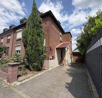 Moderne Ausstattung in einem traditionellen Haus in Moers-Scherpenberg