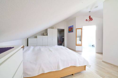 Schlafzimmer Blick 2, DG - 