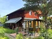 Haus hinten seitlich mit Eingang - Wohnen im Einklang mit der Natur. Schönes EFH mit großem Garten in ruhiger Lage.