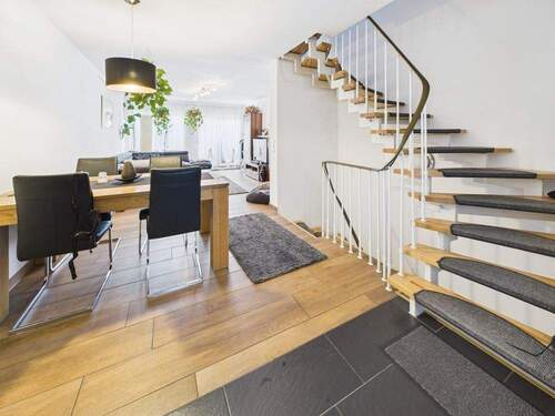 Essen/wohnen EG - 5 Zimmer Reihenmittelhaus in Ilvesheim