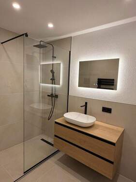 Bad - Exklusiv sanierte 4-Zimmer-Wohnung in Innenstadtlage Memmingen