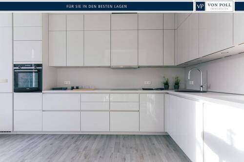 Portale - Modernisierte 2-Zimmer-Wohnung mit Balkon und Tiefgaragenstellplatz am Platz am Wilden Eber