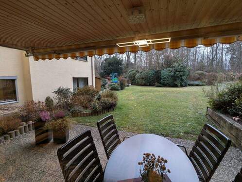 Terrasse mit Garten - 